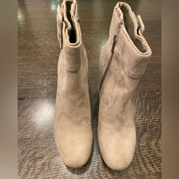 NIB Sam Edelman Alie Platform Bootie in Flint Grey - Picture 4 of 9